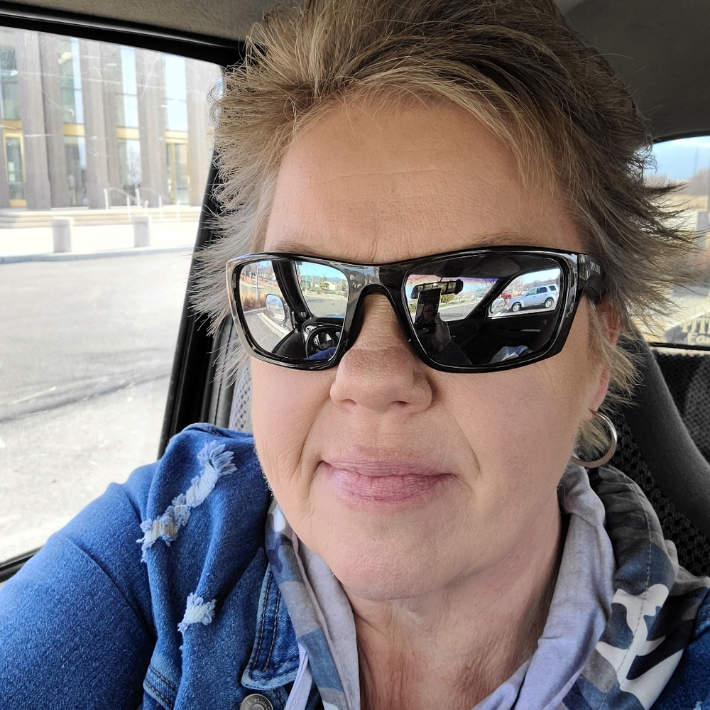 Meet your Posher, Tami